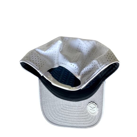 Melin Odyssey Hydro Cap – Water-Resistant Snapback – White - 58cm/M - Picture 2 of 3